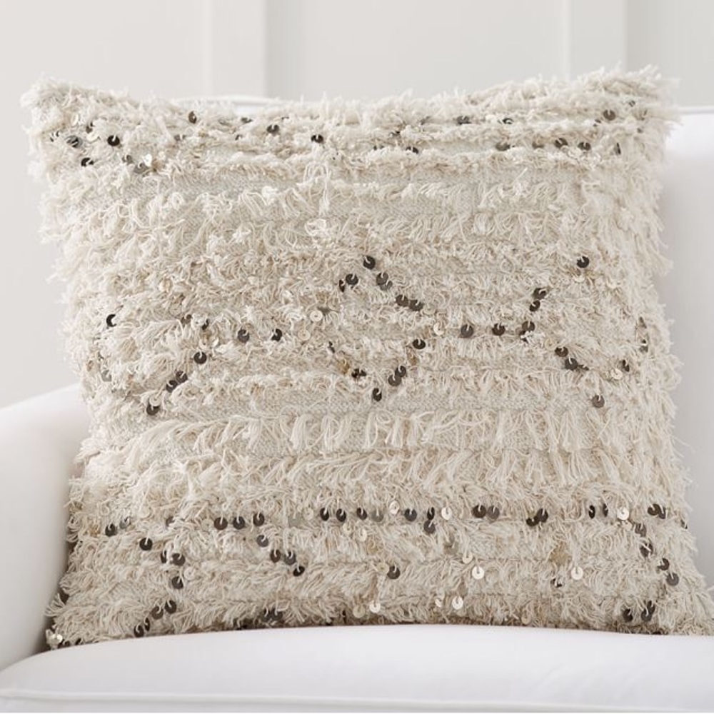Set of 2 Pottery Barn Moroccan Wedding Blanket Handwoven Pillow Covers 24 x 24”